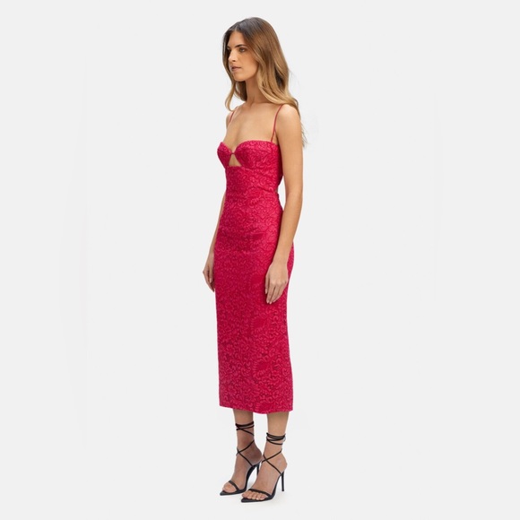 Bardot IVANNA LACE MIDI DRESS IN
FUSCHIA NEW - Picture 3 of 13